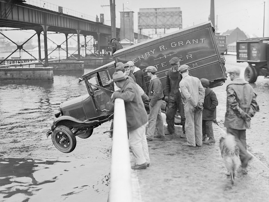 Mystic River, 1930