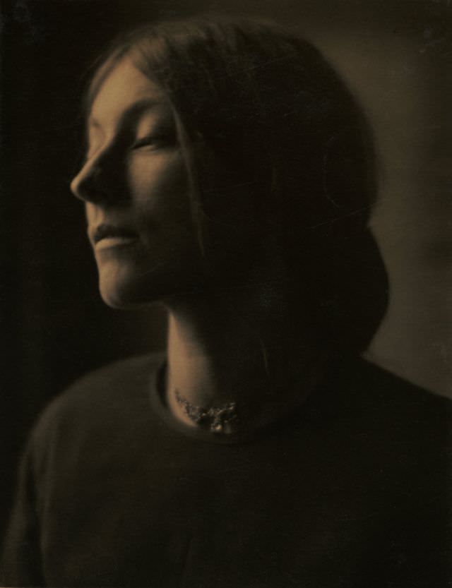 Mrs. Fox (Kate Parsenau), New York, 1908