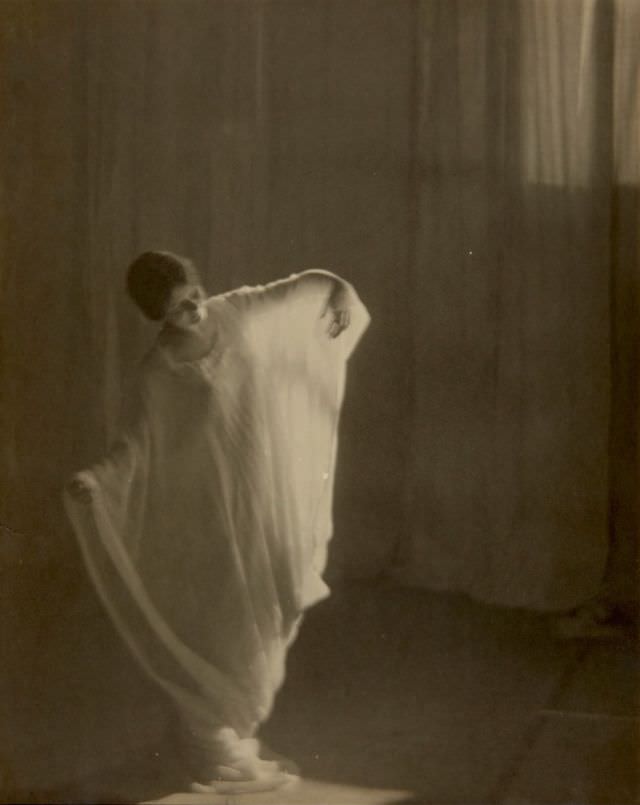 Dancer from Barnard College Greek Games, 1911