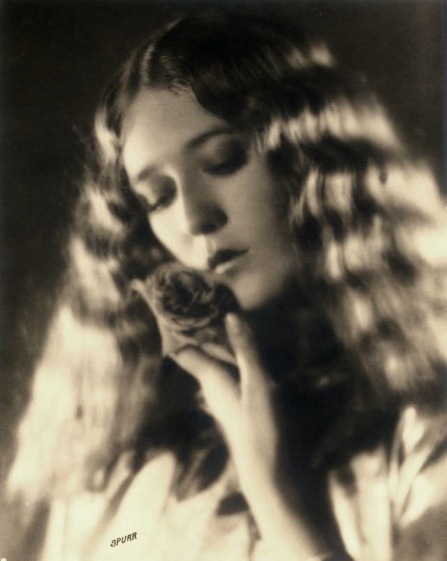 Mary Pickford