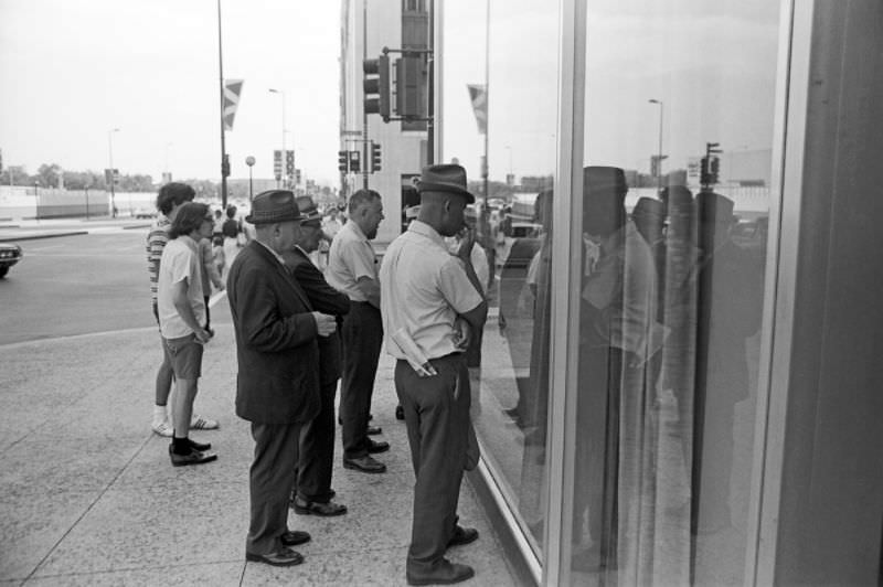 Fascinating Photos of Detroit in 1973, by Don Hudson