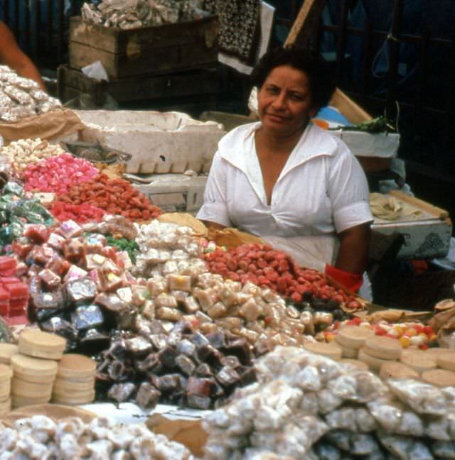 Candy vendor during Easter Fiestas, Sonsonate, 1977