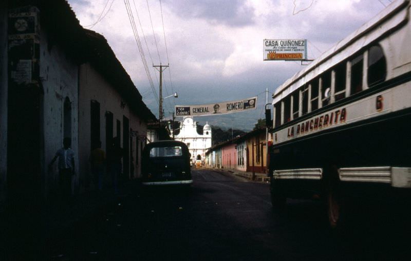 Izalco, 1977