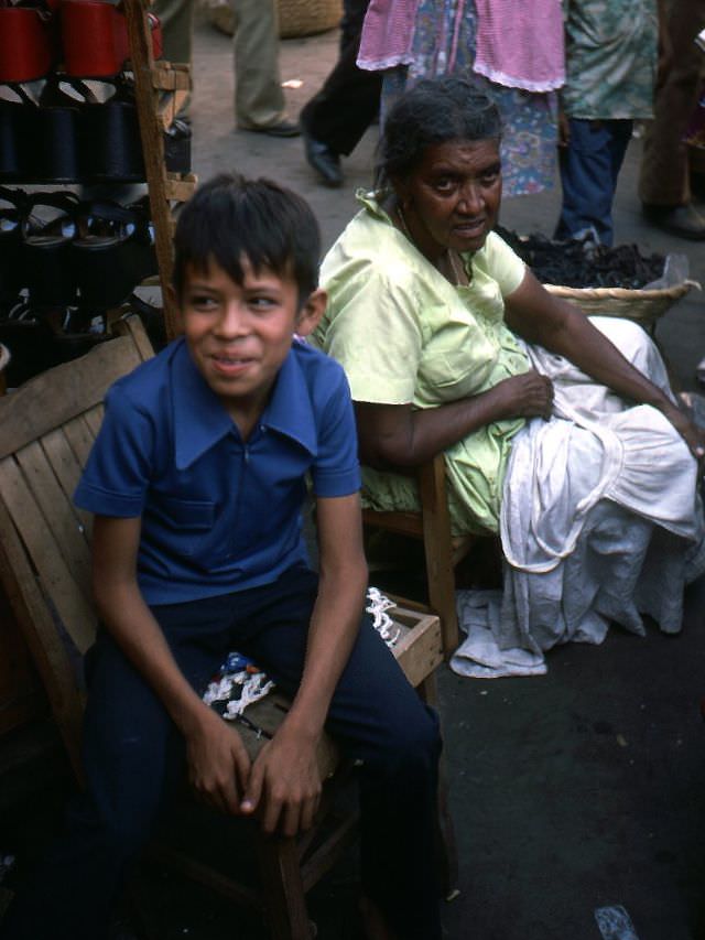 Sonsonate market, 1977