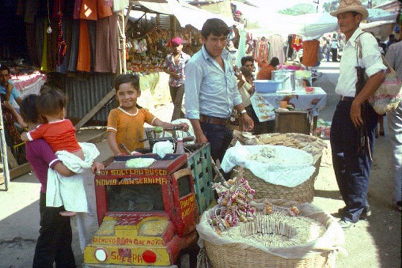 Sonsonate market, 1977