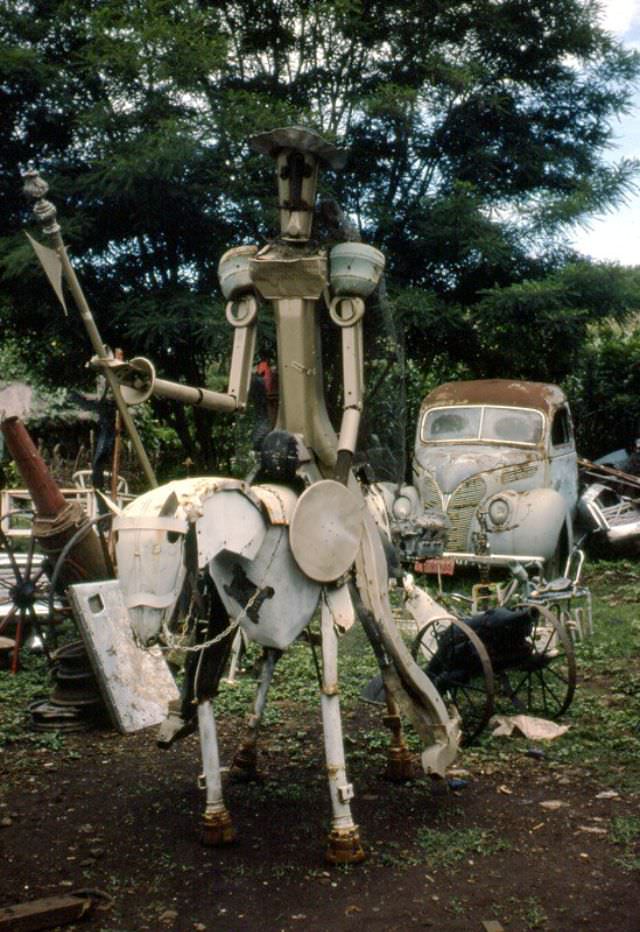 Don Quijote, metal sculpture in Atiquizaya, 1976