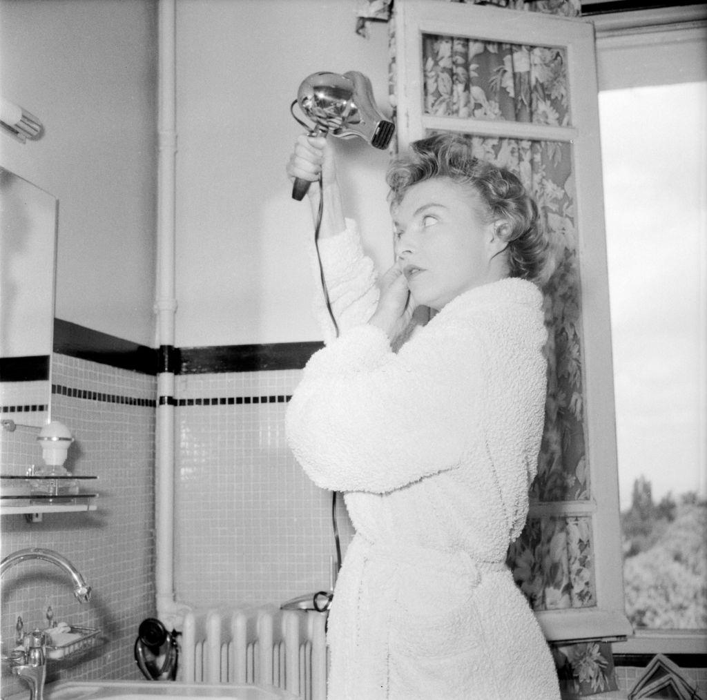 The Bizarre History and Photos of Different Hair Dryer Models from the 20th Century