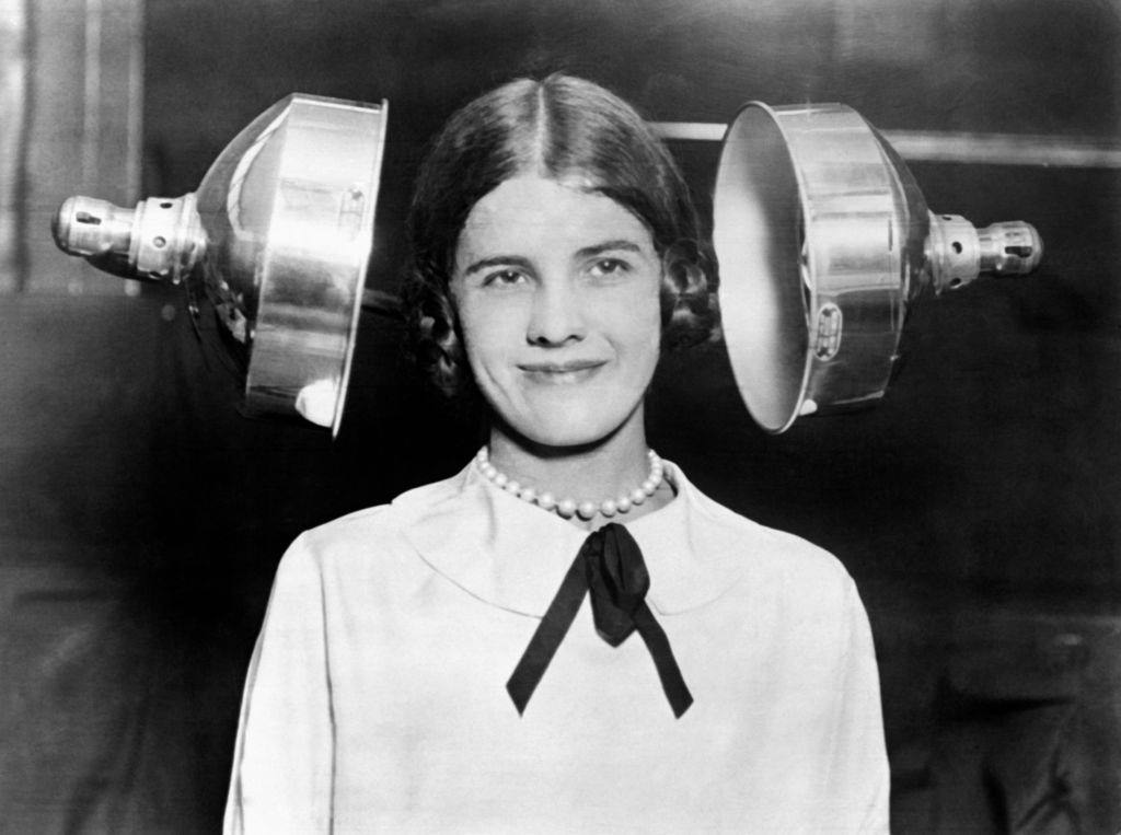 The Bizarre History and Photos of Different Hair Dryer Models from the 20th Century