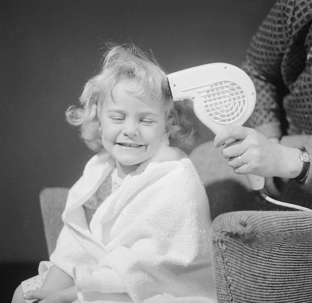 The Bizarre History and Photos of Different Hair Dryer Models from the 20th Century