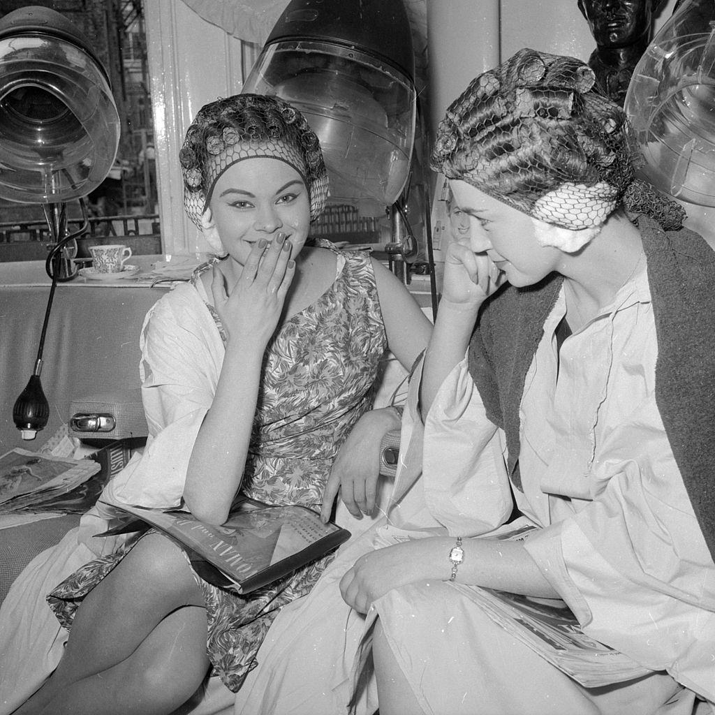 Models Pamela Searle and Jean Binfield at Raymond's Hairdresser's of Grafton Street, London.