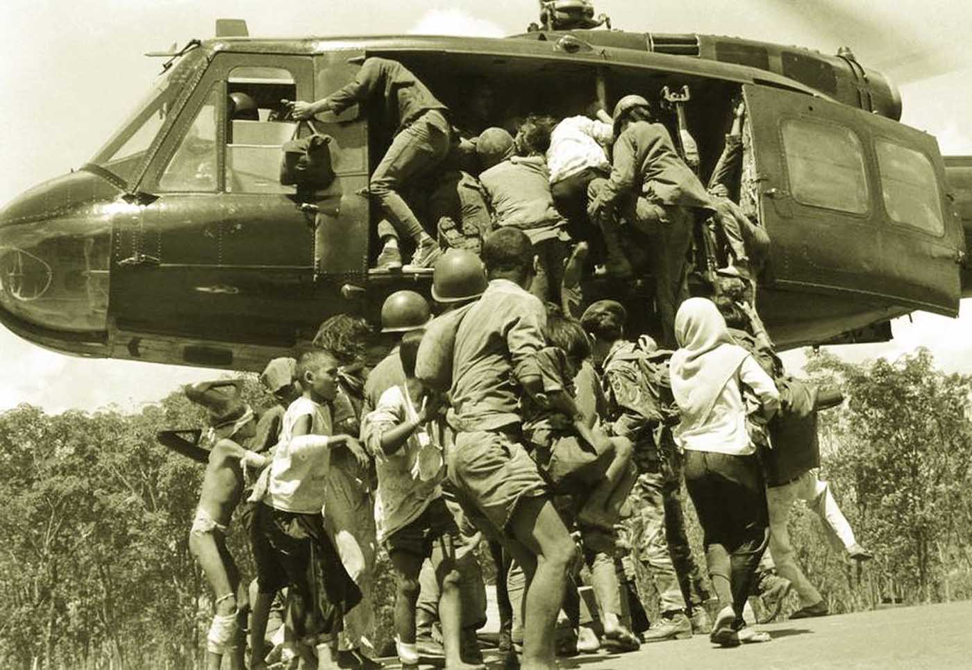 When US Military pushed Helicopters overboard to make room for Vietnam War evacuees, 1975