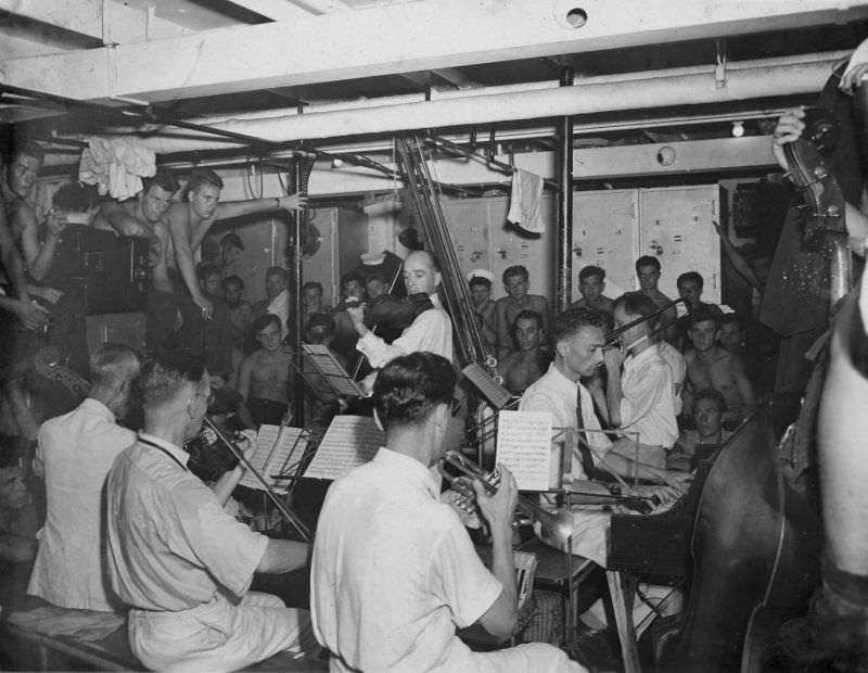 Russian orchestra entertaining, Hong Kong, August 1945