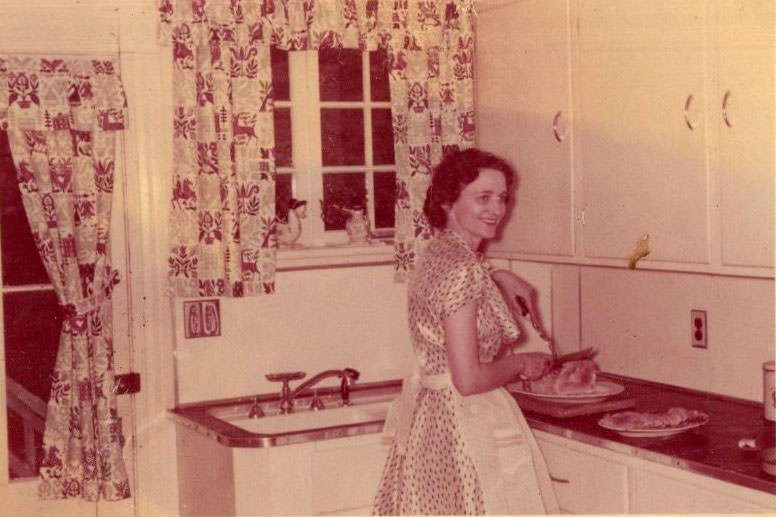 What Kitchens looked like in the 1950s Through These Cool Vintage Photos