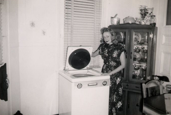 What Kitchens looked like in the 1950s Through These Cool Vintage Photos