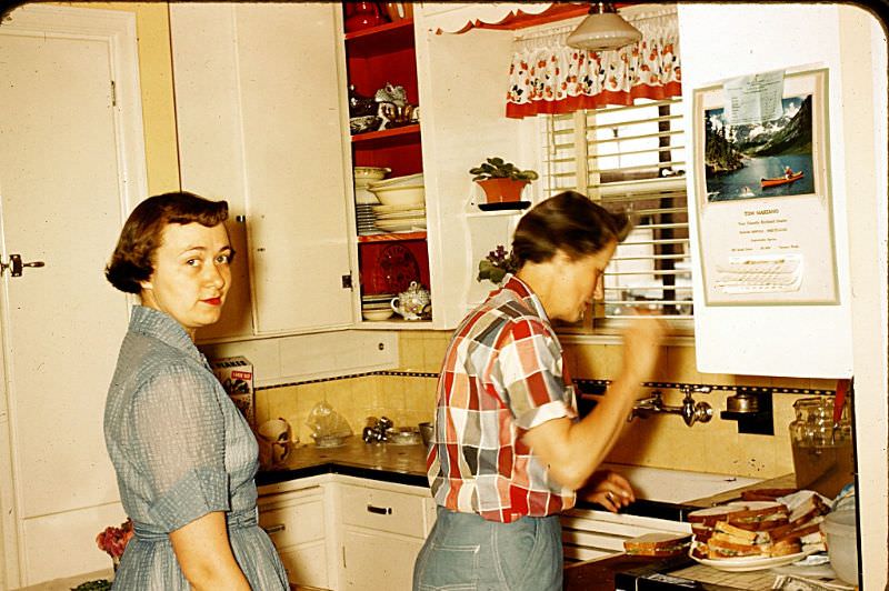 What Kitchens looked like in the 1950s Through These Cool Vintage Photos