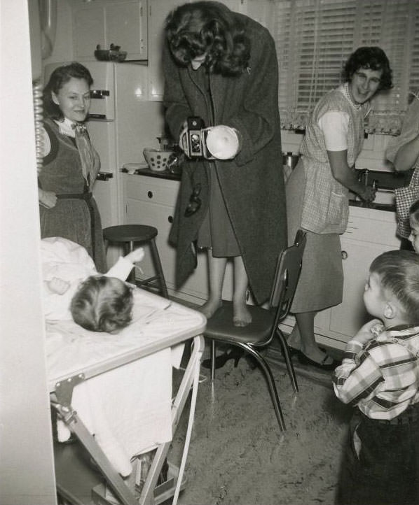 What Kitchens looked like in the 1950s Through These Cool Vintage Photos