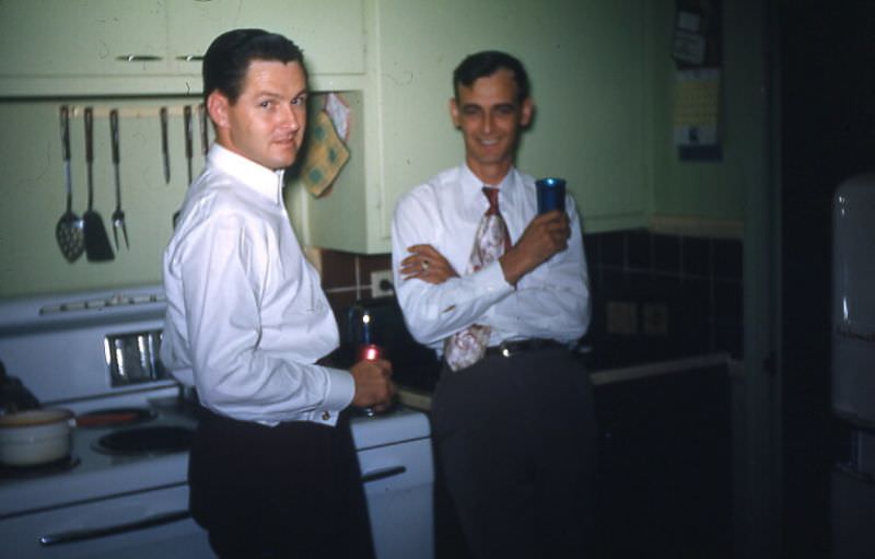 What Kitchens looked like in the 1950s Through These Cool Vintage Photos