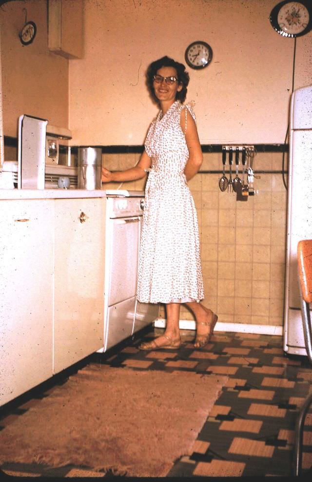 What Kitchens looked like in the 1950s Through These Cool Vintage Photos