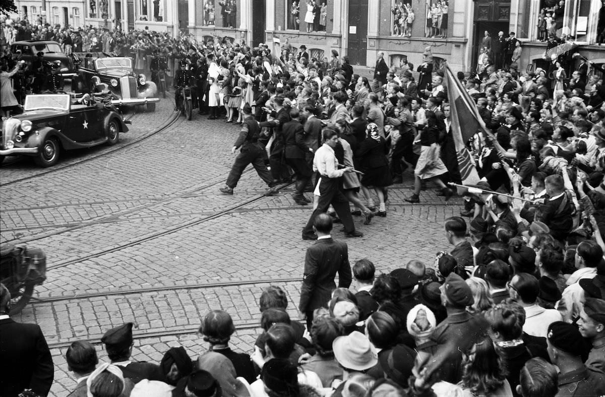 Dutch Spy's Photos of the Liberation of the Netherlands from the German Occupation, May 1945