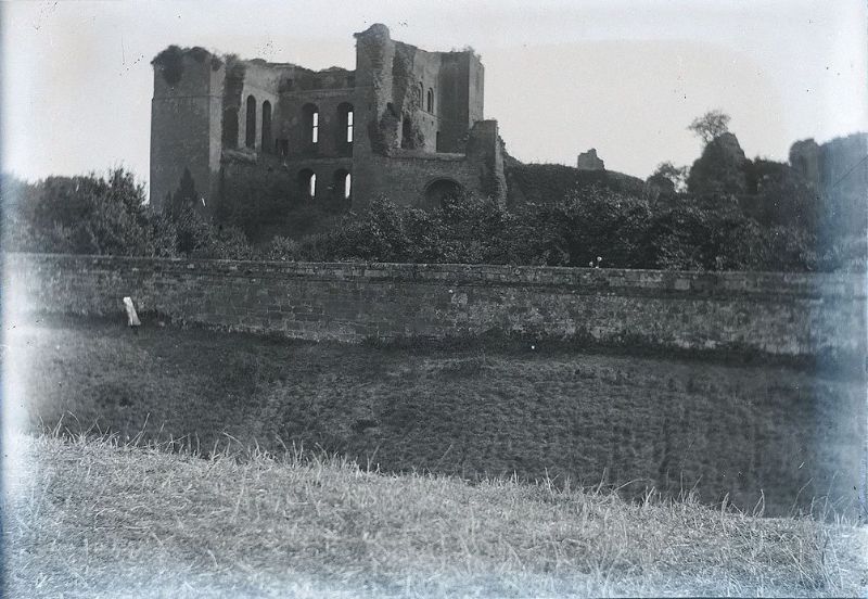 Warwickshire. The Keep, Kenilworth Castle