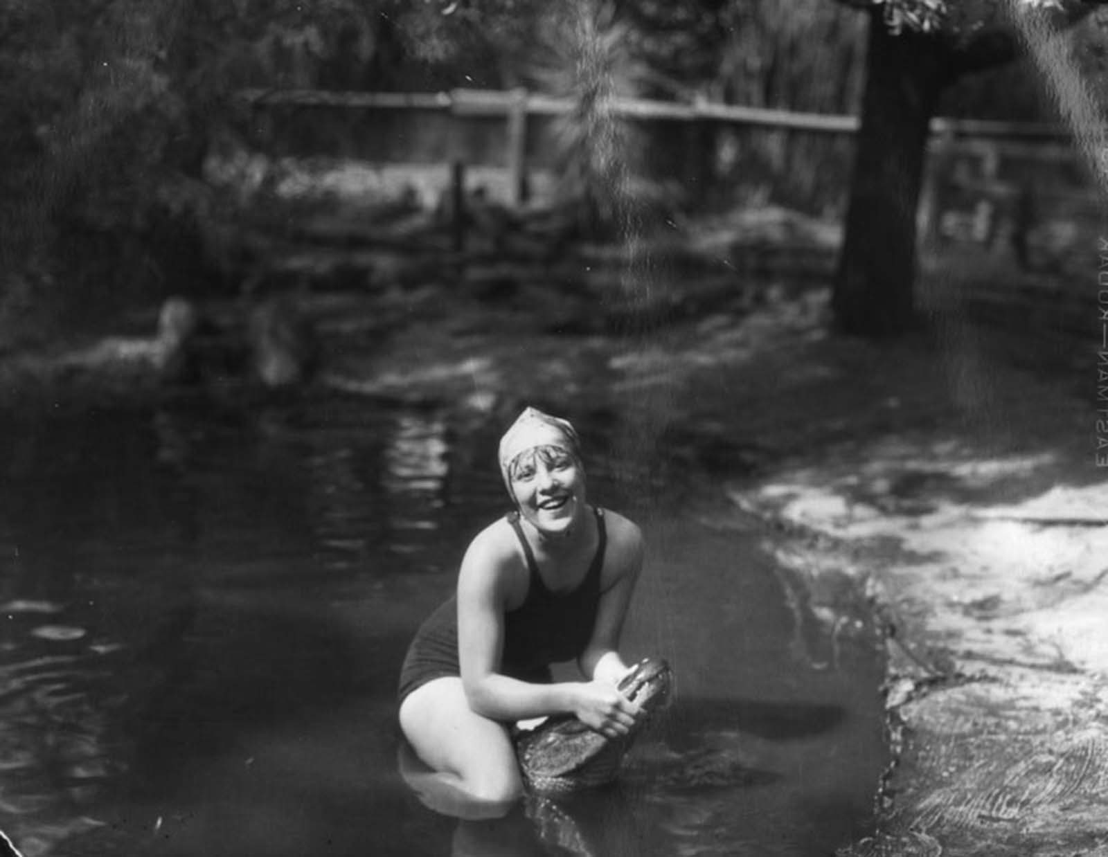 Los Angeles Alligator Farm: The Amusement Park where visitors could Ride and Play with Alligators