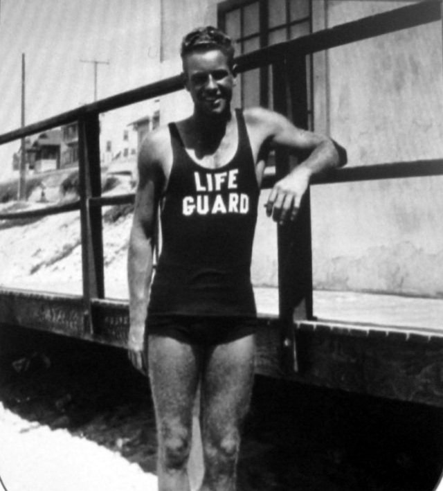 The Earliest Male Lifeguards of the 1900s that Rescued Drowning People