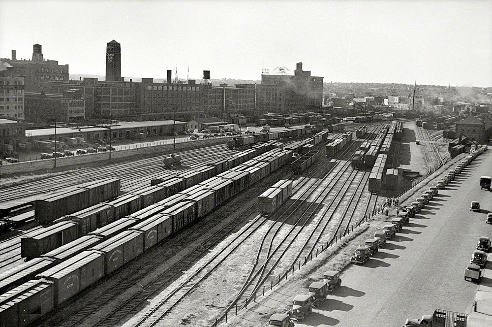 Railroad yards, wholesale district, Minneapolis, September 1939