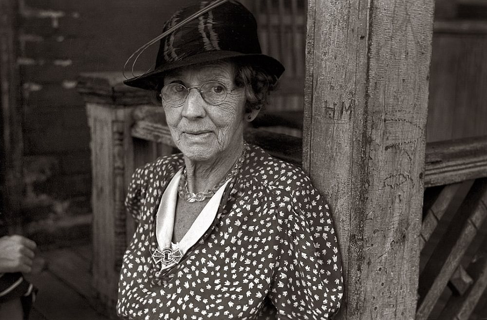 Lady resident of a St. Paul rooming house, September 1939.