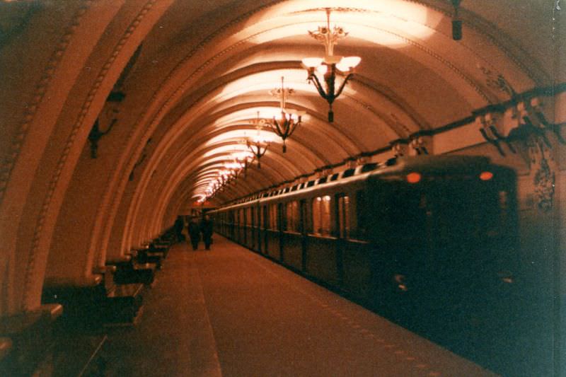 Moscow Metro, 1990