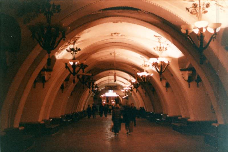 Moscow Metro, 1990