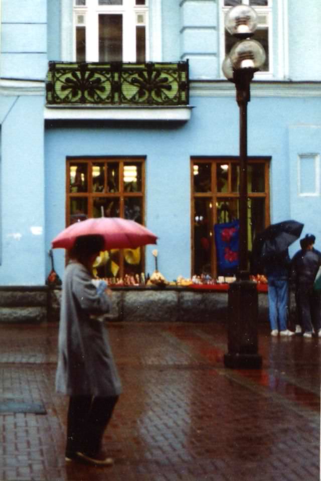 Arbat Street, Moscow, 1990