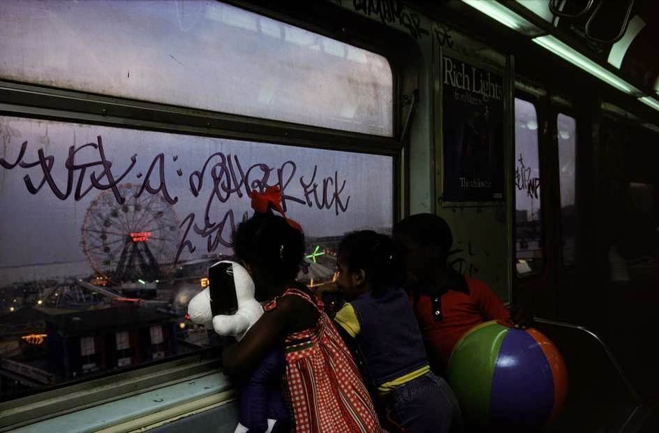 New York City's Subway 1980s: Stunning Photos Show Life of NYC’s Underground Community