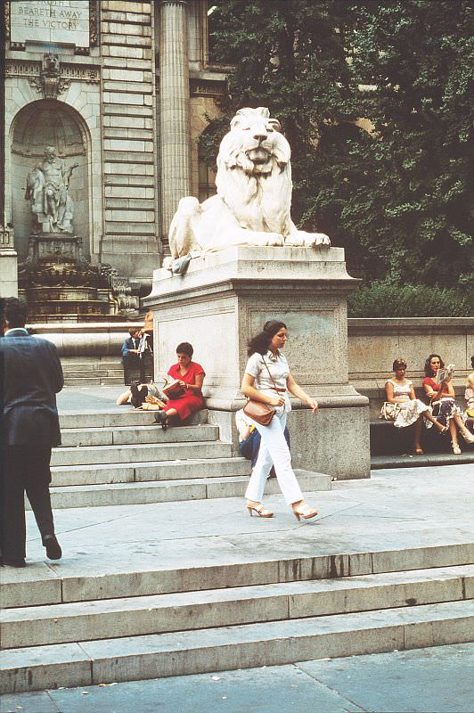 Public Library, Manhattan - 5th Avenue at East 41st Street