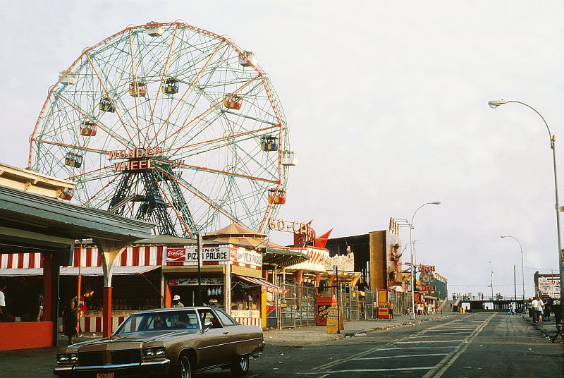 New York City in the Late 1970s Through the Lens of Frank Florianz