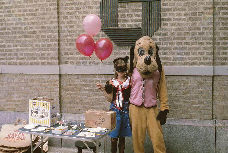 Candid views along Jamaica Avenue, Woodhaven, NY - July, 1979