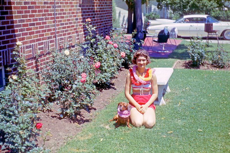 Beautiful Photos of People Posing with their Adorable Dachshunds from the early 1900s