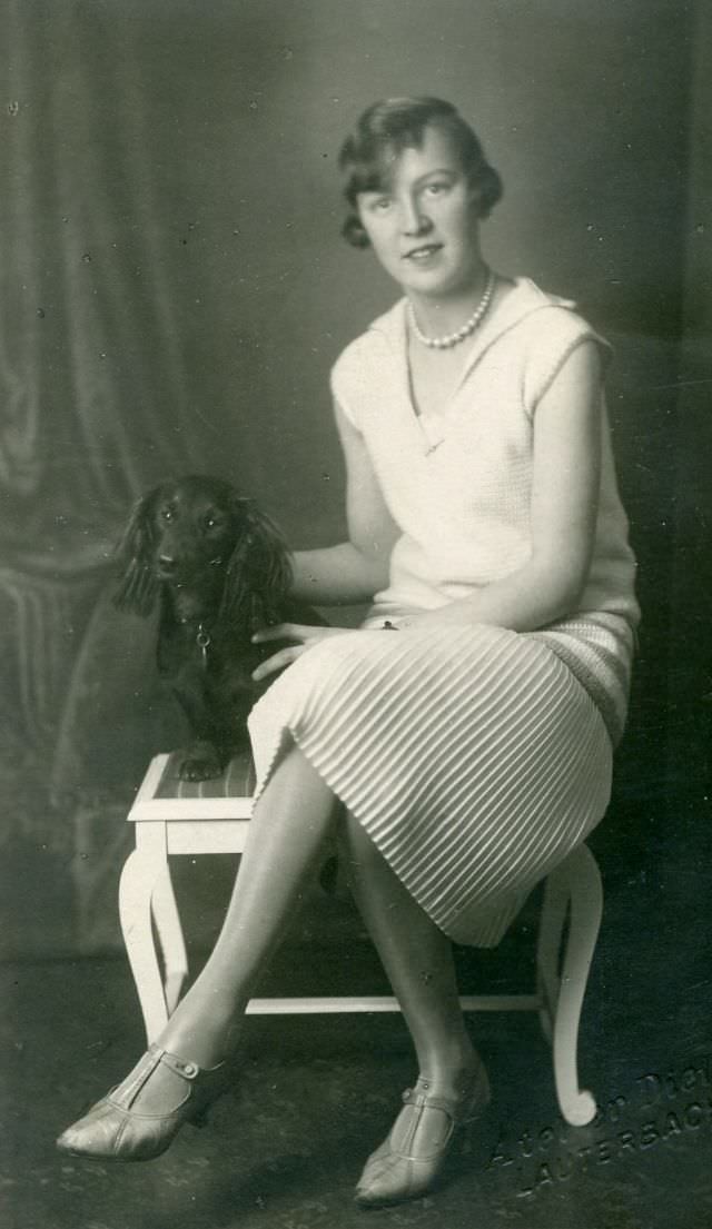 Beautiful Photos of People Posing with their Adorable Dachshunds from the early 1900s