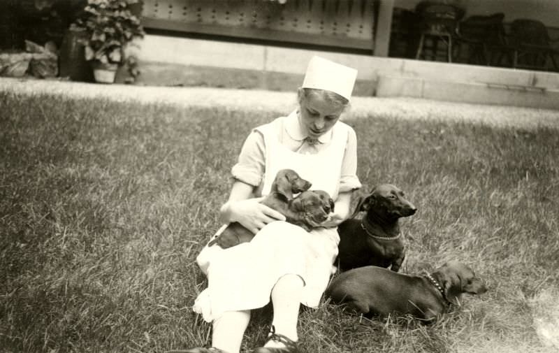 Beautiful Photos of People Posing with their Adorable Dachshunds from the early 1900s