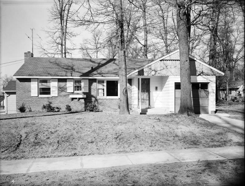 3 (street unidentified), July 1949