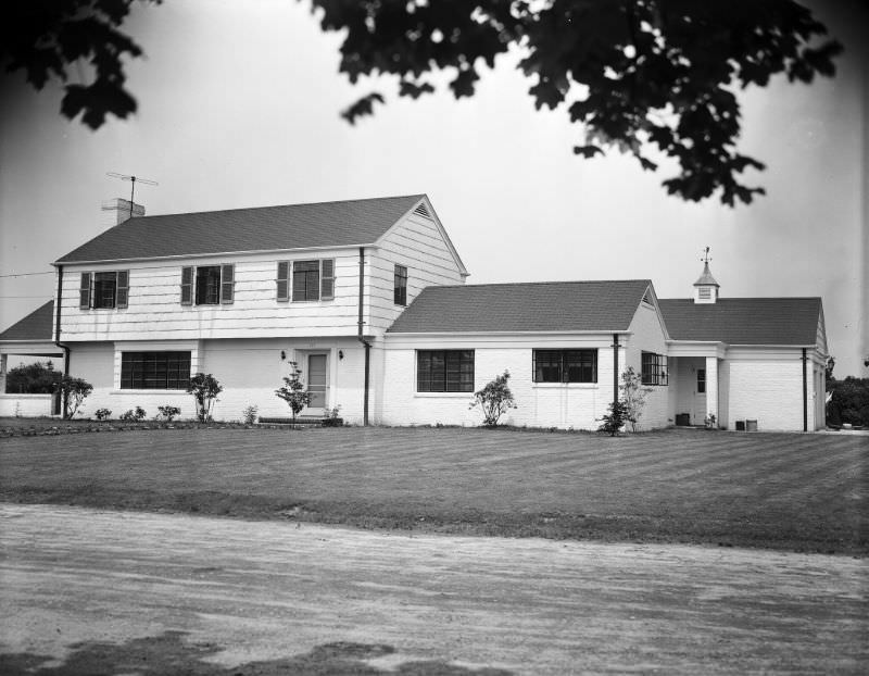 727 (street unidentified), July 1949