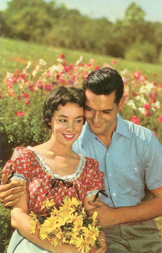 Beautiful Vintage Postcards of Romantic Couples from the 1950s