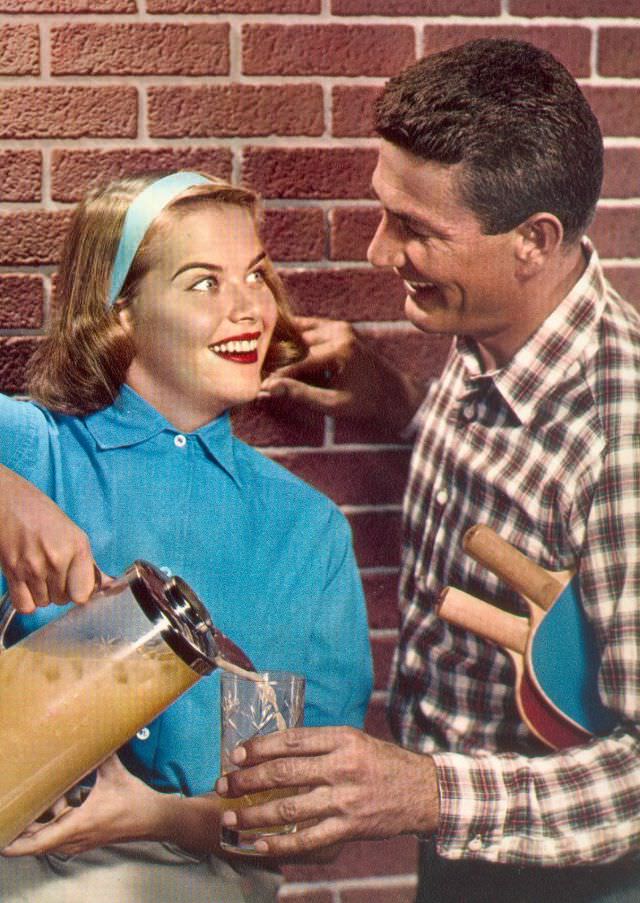 Beautiful Vintage Postcards of Romantic Couples from the 1950s