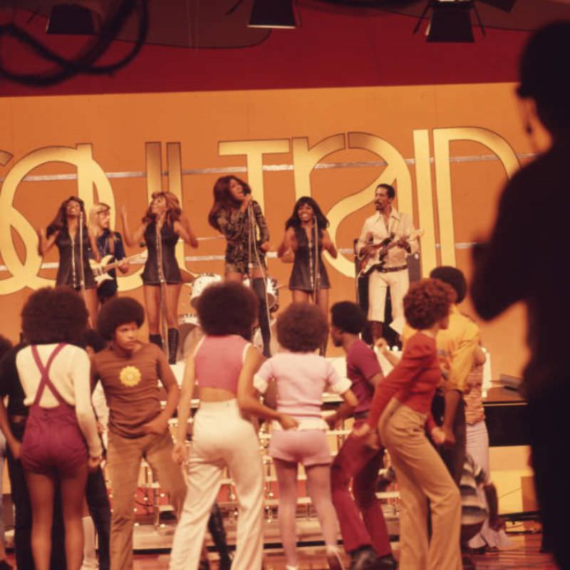 Ike & Tina Turner, aired: April 22, 1972