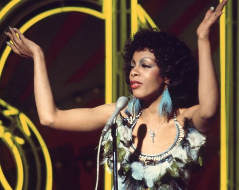 Donna Summer, aired: March 20, 1976