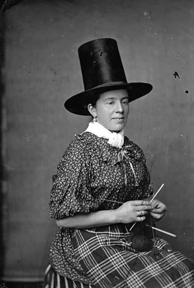 Tall Stovepipe-style Hats: An Essential Part of Welsh Woman's National Costume from the 19th Century