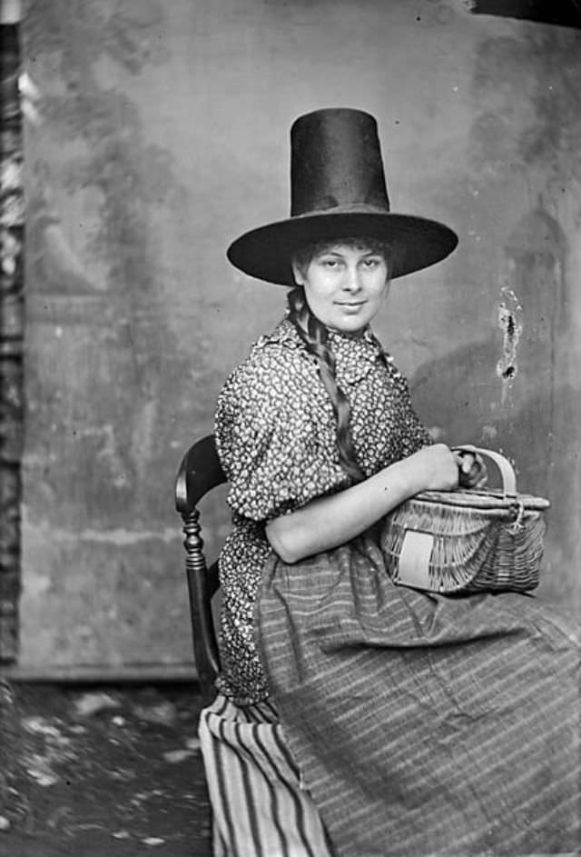 Tall Stovepipe-style Hats: An Essential Part of Welsh Woman's National Costume from the 19th Century