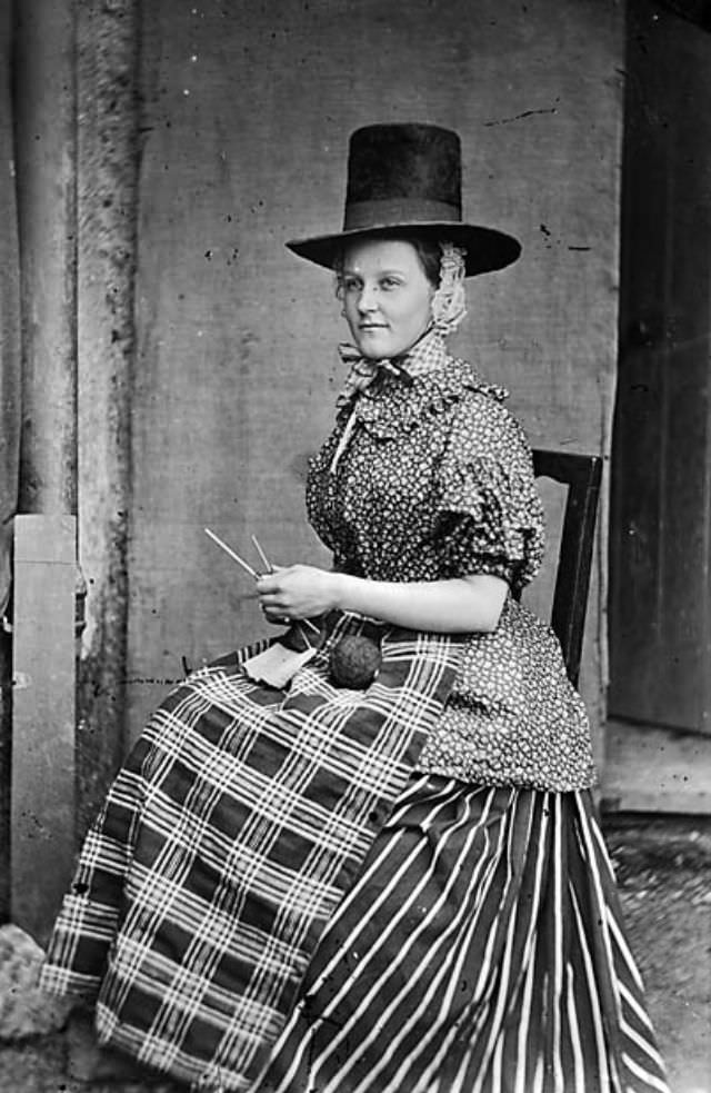 Tall Stovepipe-style Hats: An Essential Part of Welsh Woman's National Costume from the 19th Century