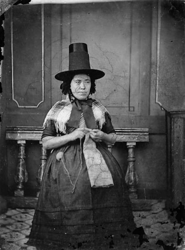 Tall Stovepipe-style Hats: An Essential Part of Welsh Woman's National Costume from the 19th Century