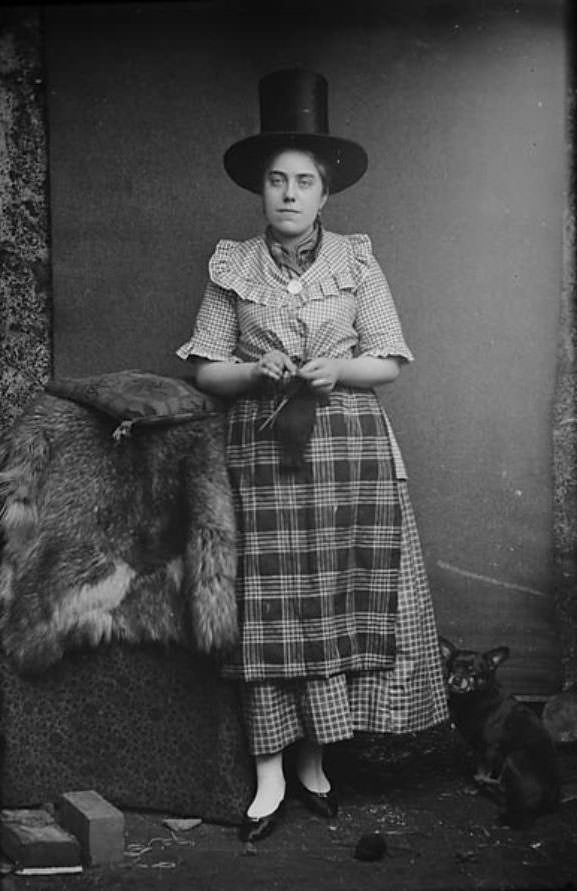 Tall Stovepipe-style Hats: An Essential Part of Welsh Woman's National Costume from the 19th Century