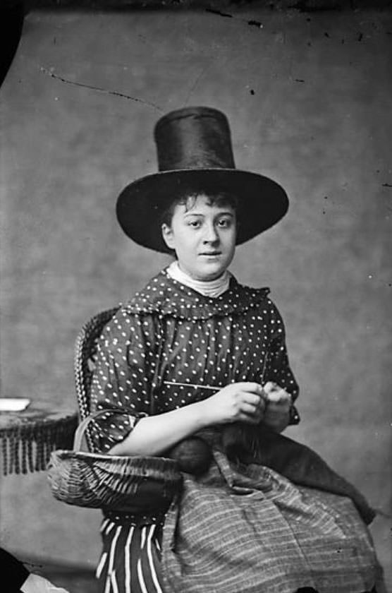 Tall Stovepipe-style Hats: An Essential Part of Welsh Woman's National Costume from the 19th Century